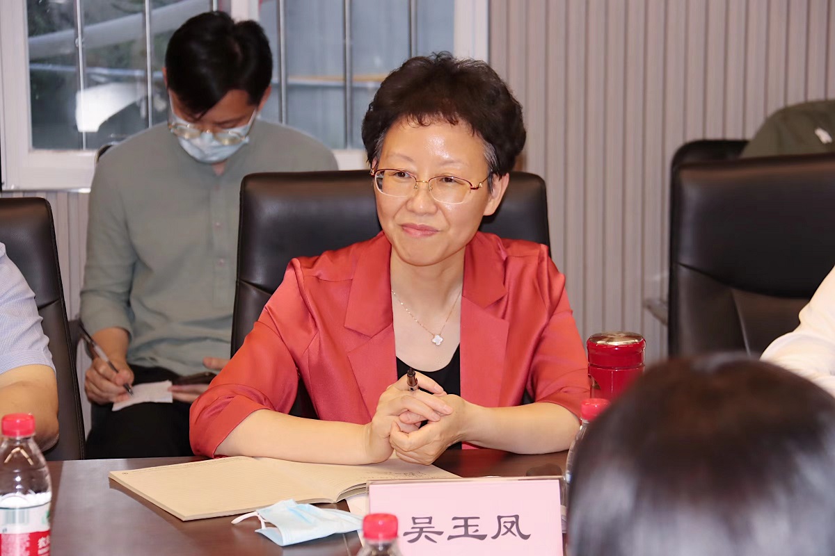 1654391824120863.jpg e8811235a0ed793b3008a7ab31a63b9.jpg