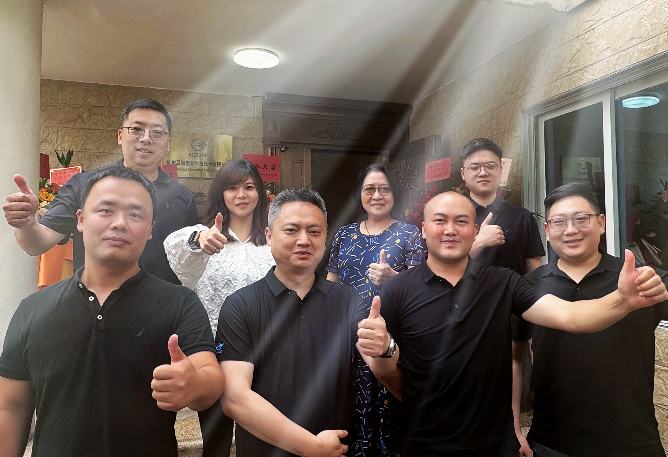 1719533929384531.jpg cc38360cd676c53ecbe0eaaf30ab8d9.jpg